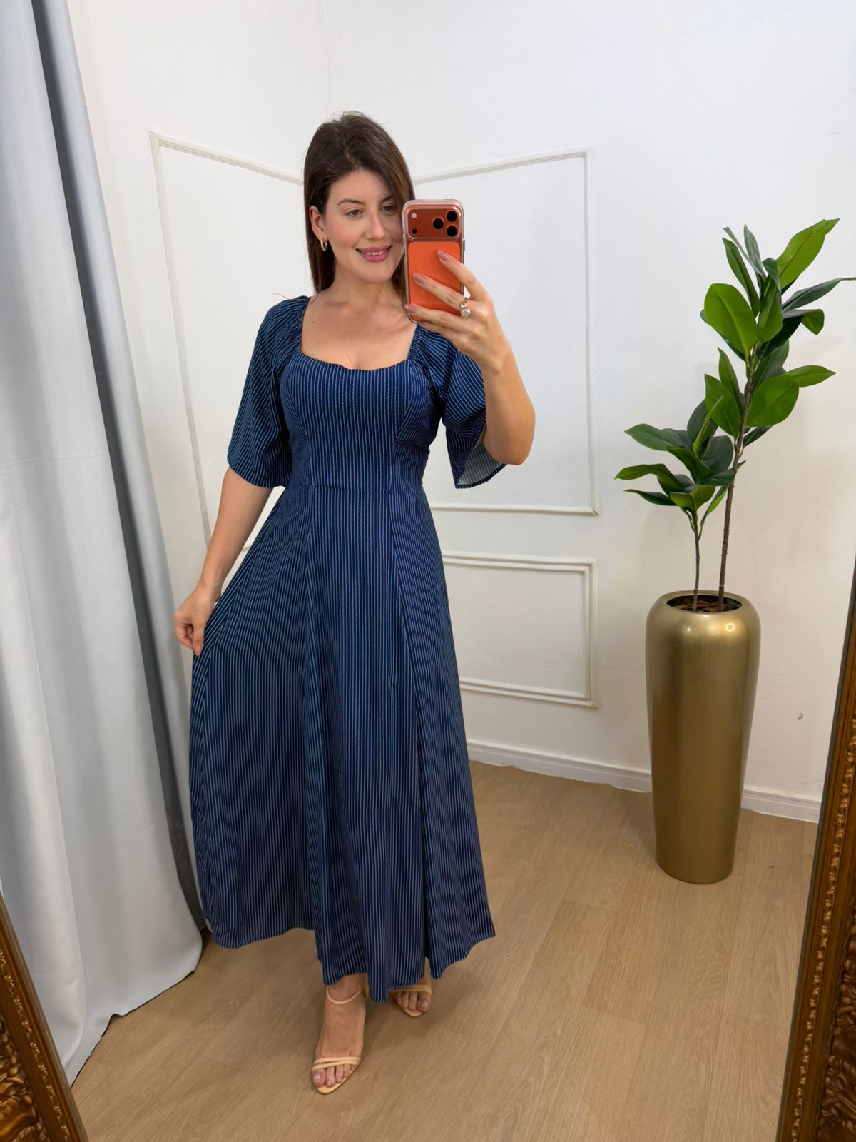 Vestido risca de giz