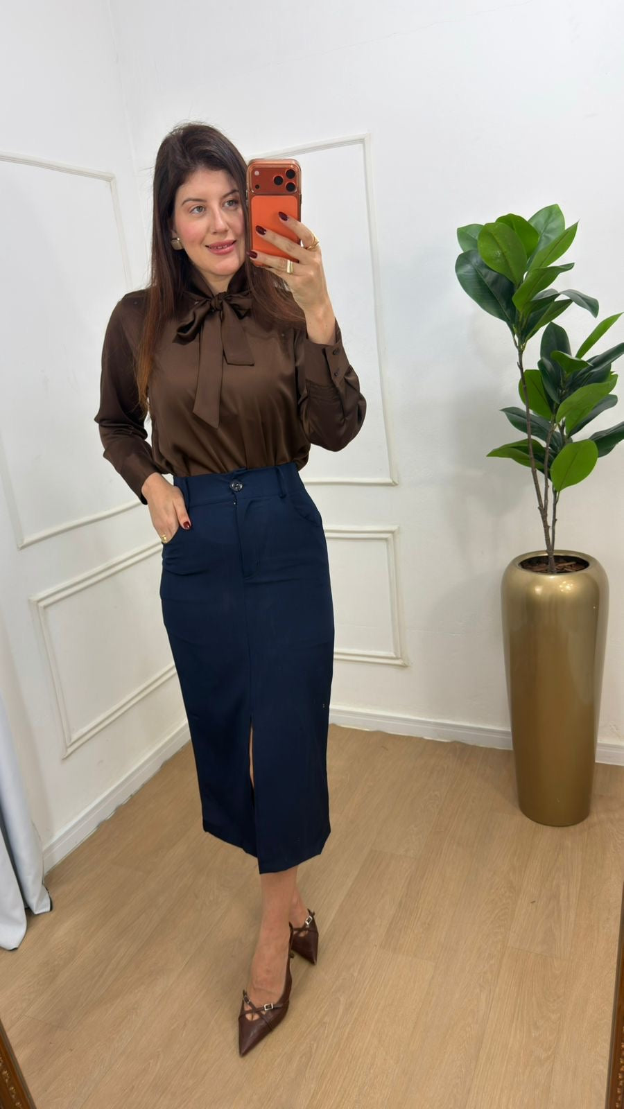 Saia mídi alfaiataria